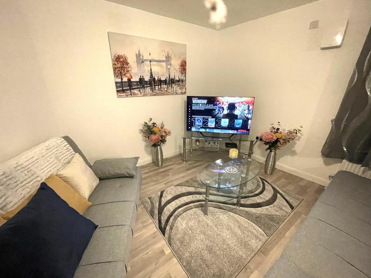 Supreme - 1 Bedroom Apart Sleeps 4 Short/Long Stay Gillingham (Kent) Exterior foto