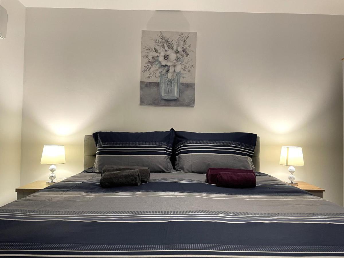 Supreme - 1 Bedroom Apart Sleeps 4 Short/Long Stay Gillingham (Kent) Exterior foto