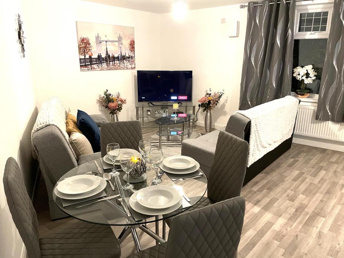 Supreme - 1 Bedroom Apart Sleeps 4 Short/Long Stay Gillingham (Kent) Exterior foto